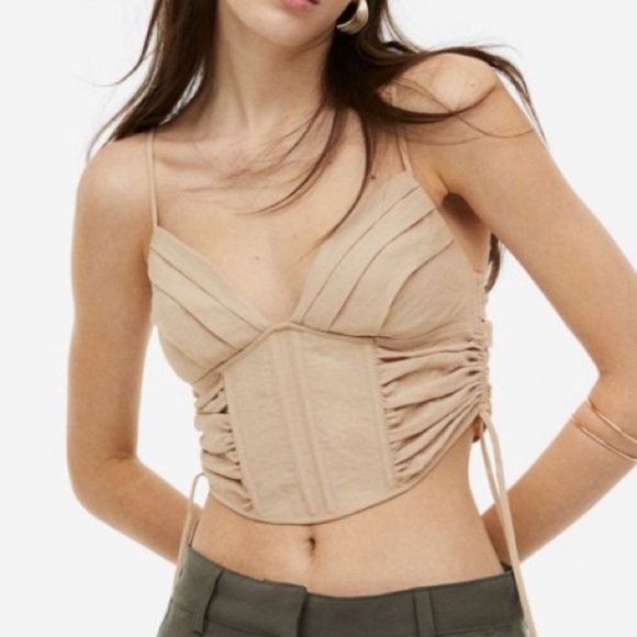 H&M women’s Beige cropped corset style tank top size large - Picture 3 of 12